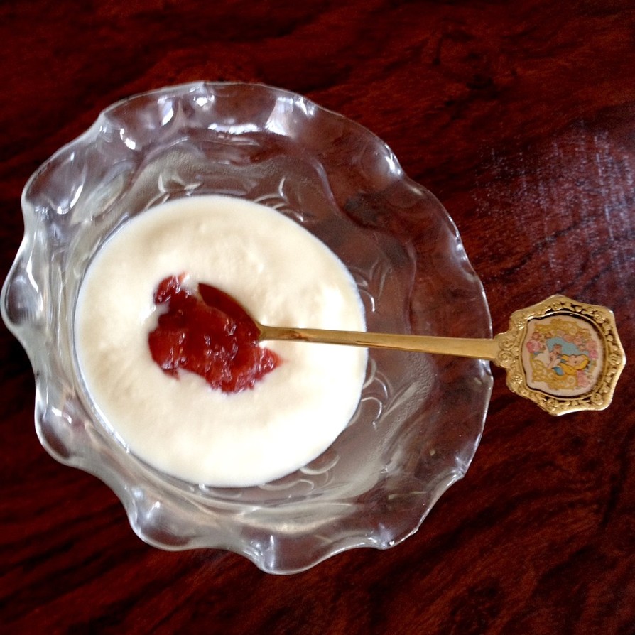 豆乳ヨーグルト いちご酵母ジャムの画像
