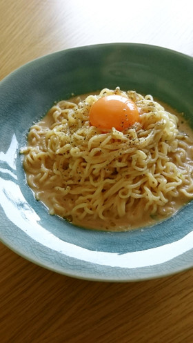 インスタント麺ランチ♡冷製みそボナーラ