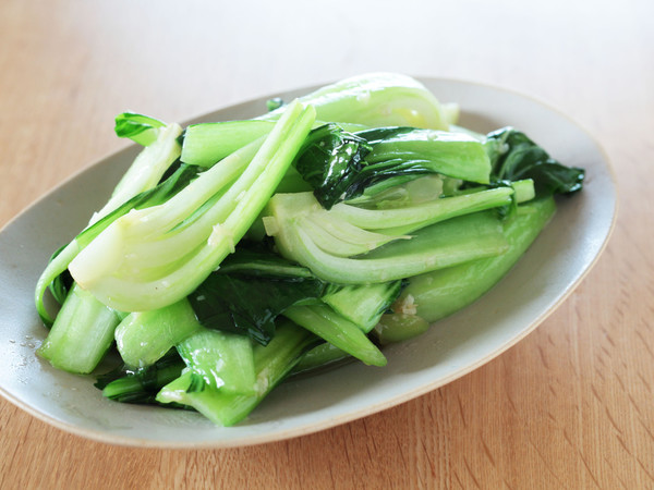 青梗菜のシンプル塩炒め