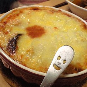 ナスとトマトのホワイトソースグラタン