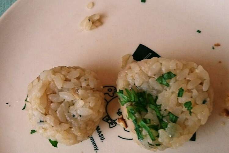 おにぎりにぎにぎ 家にあるもので和風味に レシピ 作り方 By Minizu クックパッド 簡単おいしいみんなのレシピが359万品