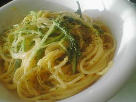 明太子orたらこパスタに水菜