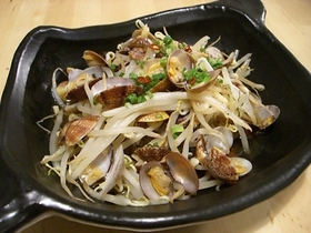 レンジで簡単☆モヤシとあさりの酒蒸し