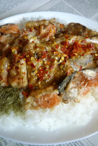 銀鮭のアラの焼き鮭(マヨ版)でカフェ丼
