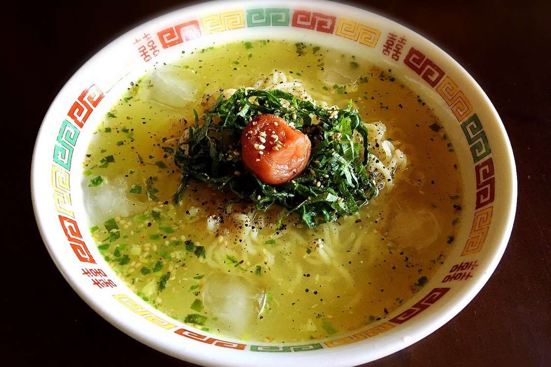 冷たい さっぱり美味しい梅しそ塩ラーメン レシピ 作り方 By まりなりおなママ クックパッド 簡単おいしいみんなのレシピが379万品