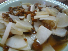 レンジで簡単♪なめこと大根あえ