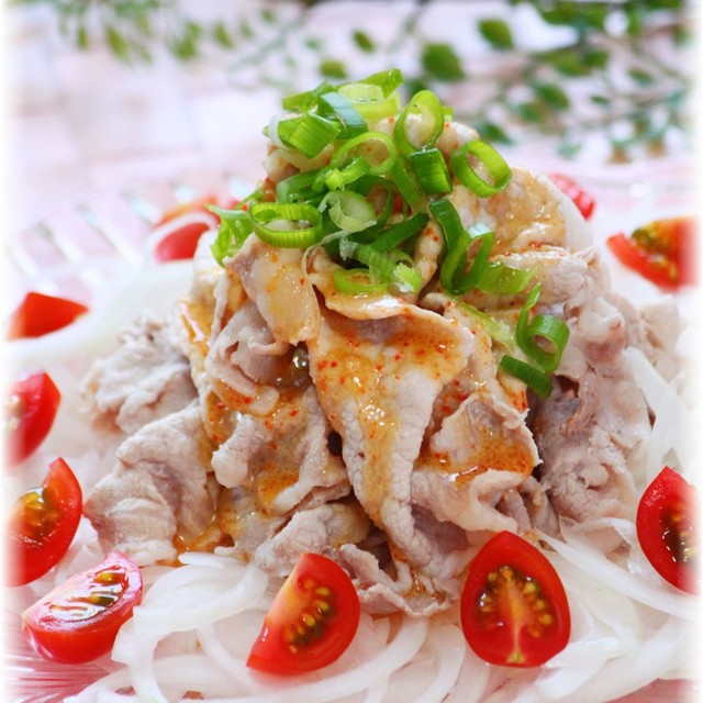豚肉の冷しゃぶ 濃厚ピリ辛マヨネーズたれ レシピ 作り方 By ぽろん５２６ クックパッド 簡単おいしいみんなのレシピが357万品