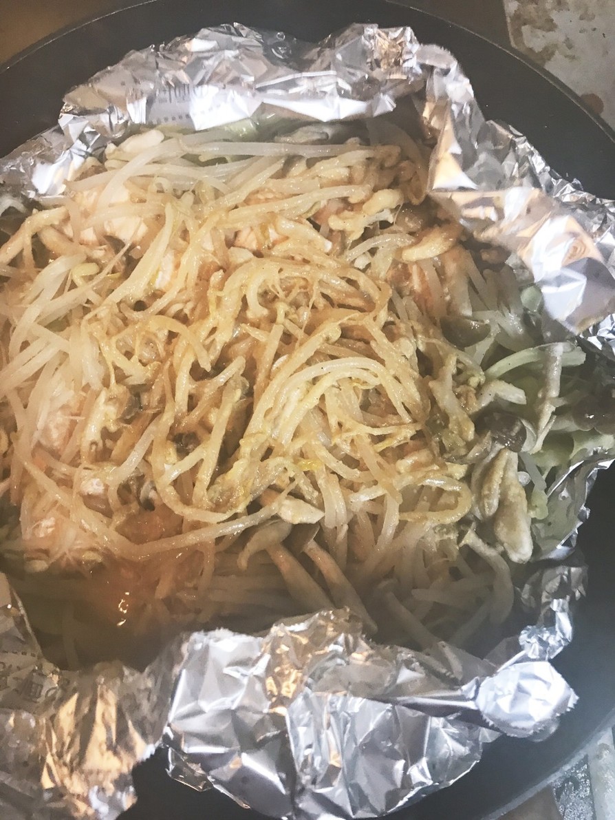 鮭と野菜の味噌マヨホイル蒸しの画像