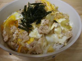 簡単!鶏挽き肉で親子丼