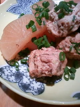 鶏団子はお鍋にもヨシ♪大根の煮物❤