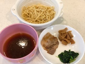自家製焼き豚とちょい足しで、本格つけ麺!