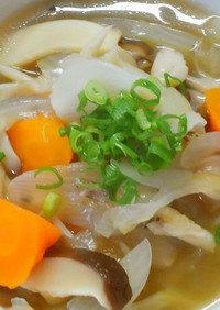 簡単！新玉ねぎと きのこの中華スープ！