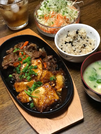 超簡単！豆腐の天ぷらと牛肉のスキヤキ風の写真