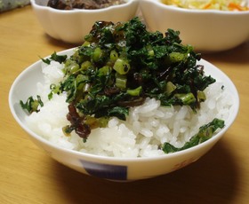 ご飯のお供♪大根の葉と塩こんぶ