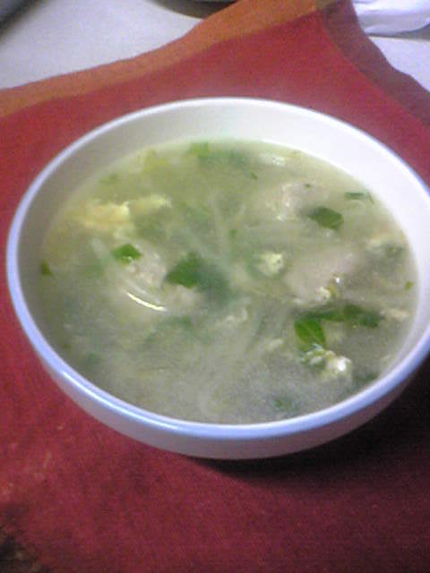 ピリッと辛い肉団子の中華風スープの画像