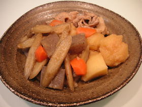 みそ味の肉じゃが♪センイたっぷりだよ!