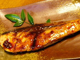 麻婆のタレ♪でうまいブリ照り