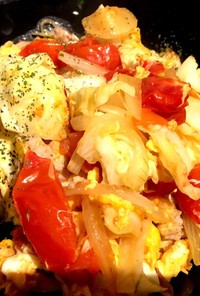 ご飯がすすむ！トマトと卵の野菜炒め
