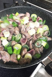 簡単過ぎレシピ 砂肝とネギの旨味焼き！