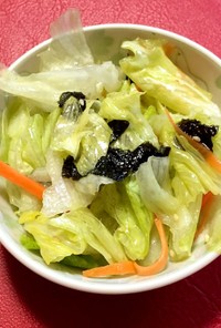 超簡単★レタス丸ごと！ごま油の塩サラダ