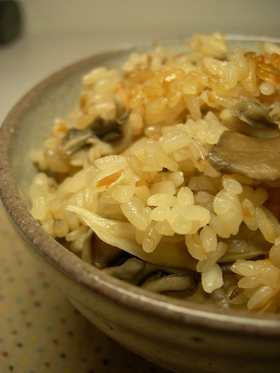 鮭フレークで簡単!炊き込みご飯♪