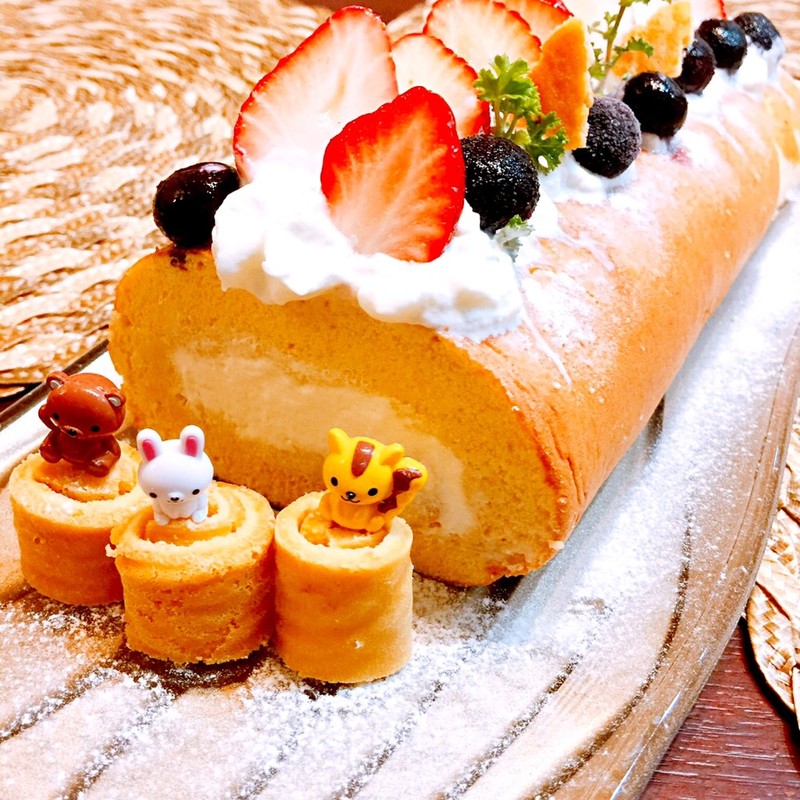 みんなが作ってる イチゴ ふわふわ ロールケーキのレシピ クックパッド 簡単おいしいみんなのレシピが355万品