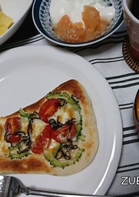 手のばしナンの夏野菜ピザ