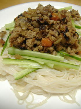 野菜いっぱいの肉味噌