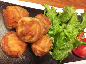 コンニャクとワカメの肉巻き団子☆