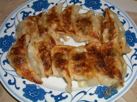 みんな大好き餃子