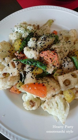 ハニー味噌ドレッシングの温野菜サラダ