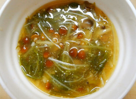 簡単!朝食に♪水菜と なめこのお味噌汁♪