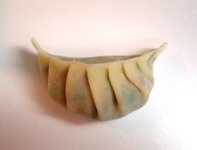 餃子の包み方*自己流(チェシャ猫型)
