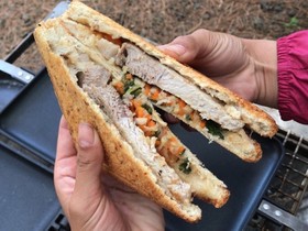 パクチー好きに!エスニック ホットサンド