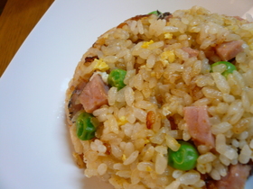 びっくり!炊飯器で☆本格パラパラ炒飯♡