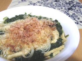芋の葉のスープパスタ カッペリーニ