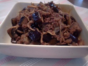寒い日に♫なすとひき肉のしょうが煮