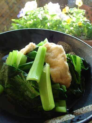 小松菜とお揚げの煮びたしの写真