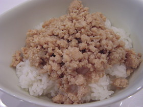 ご飯がすすむ!簡単鶏そぼろ