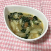 9〜11ヶ月☆ホウレン草とトマトのうどんの写真