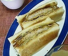 なんちゃって、味噌カツサンド