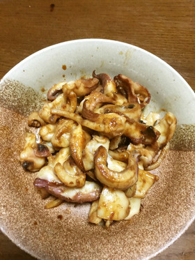 イカゲソバターしょうゆ炒め