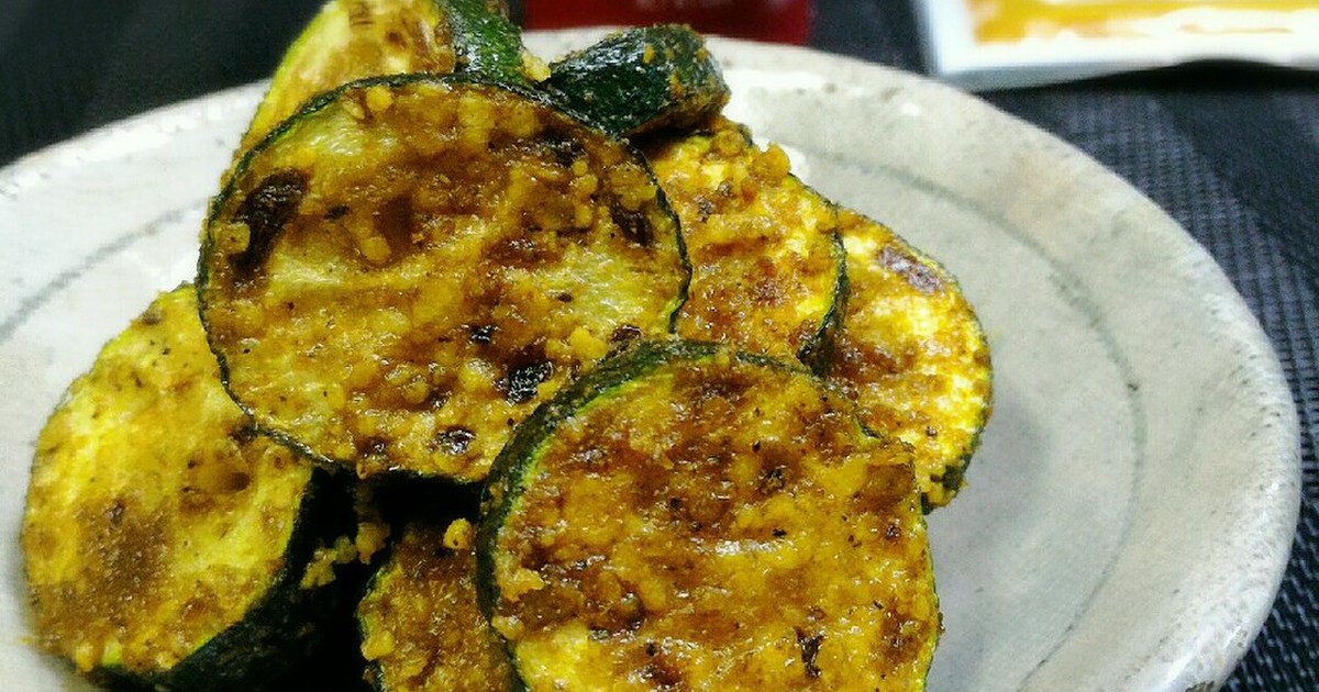 ケトパルメザンチーズをまぶしたズッキーニフライのレシピ