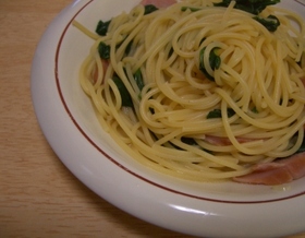納得☆ほうれん草とベーコンの和風パスタ