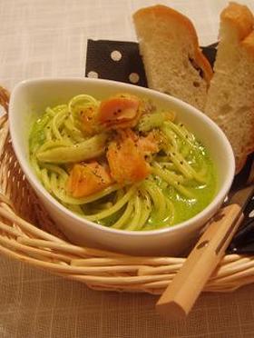 秋鮭とホウレンクリームパスタ
