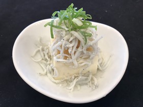 ちりめんとなめたけおろしの冷奴