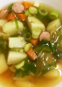 超楽々 根菜コンソメ野菜スープ作ります。