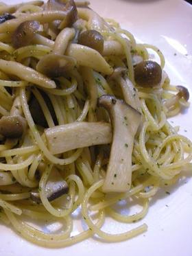 簡単!きのこのバター醤油パスタ☆