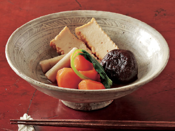 報恩講の煮物