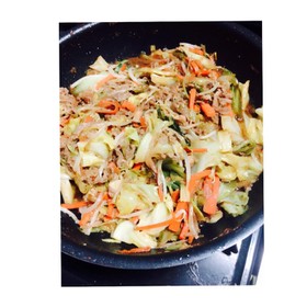 冷蔵庫の余り物でOK!野菜炒め☆